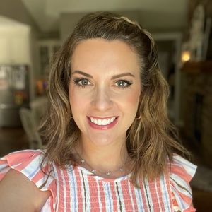 Meet your Posher, Rae